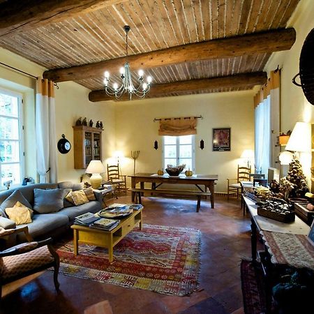 Le Clos Des Freres Gris Bed & Breakfast Екс ан Прованс Екстериор снимка