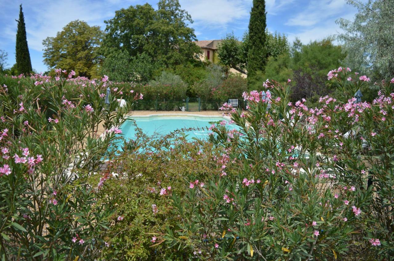 Le Clos Des Freres Gris Bed & Breakfast Екс ан Прованс Екстериор снимка