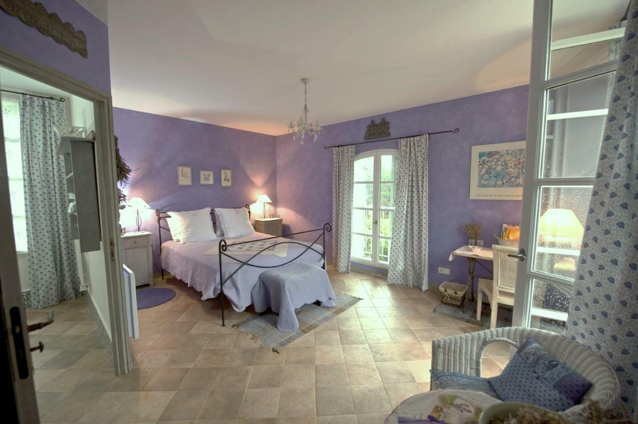 Le Clos Des Freres Gris Bed & Breakfast Екс ан Прованс Екстериор снимка